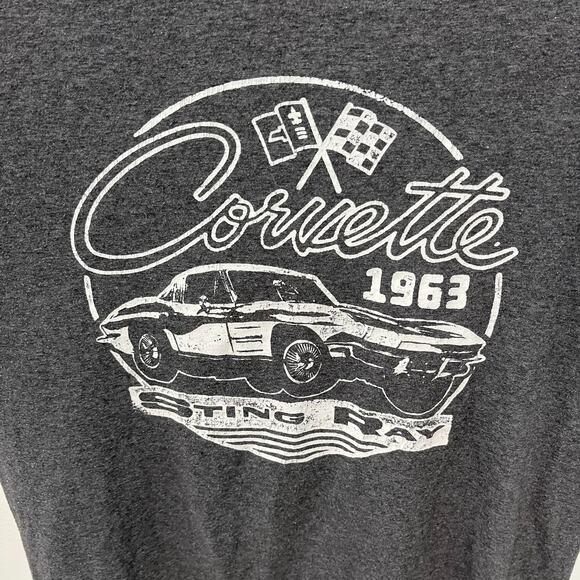 GM Men’s MD 1963 Split Window Coup 1963 Stingray Corvette Graphic T-shirt - Picture 2 of 4